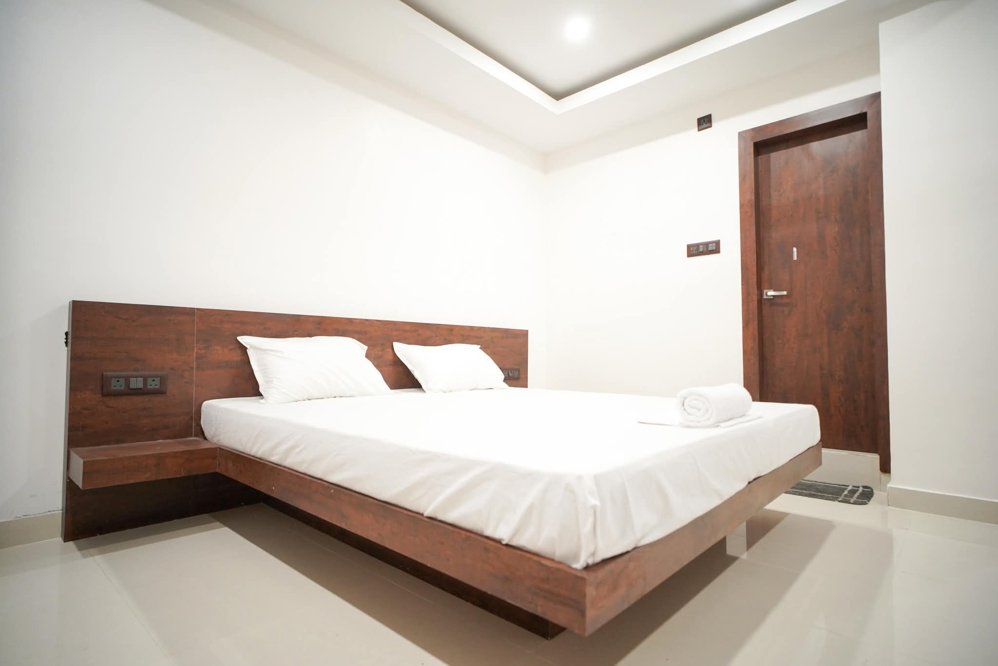 Single Bed Non-AC
